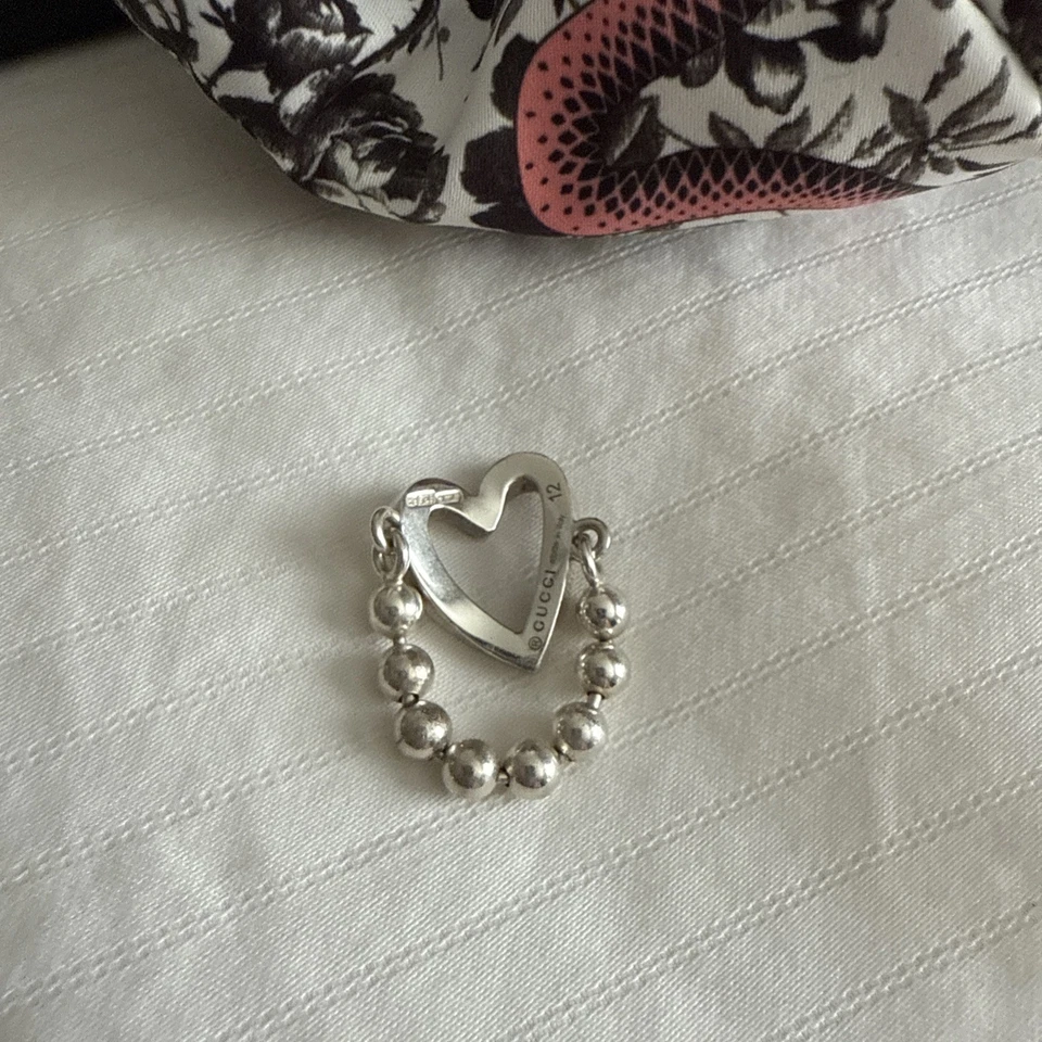 Acessório feminino GUCCI anel coração bola corrente prata 925 EUA 6 (tamanho EUA) - Imagem 3 de 4