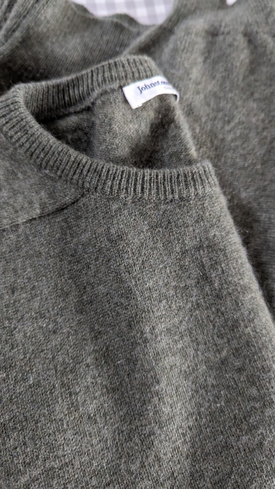 Mens Cashmere jumper Johnston's cashmere green. Excellent condition. 48