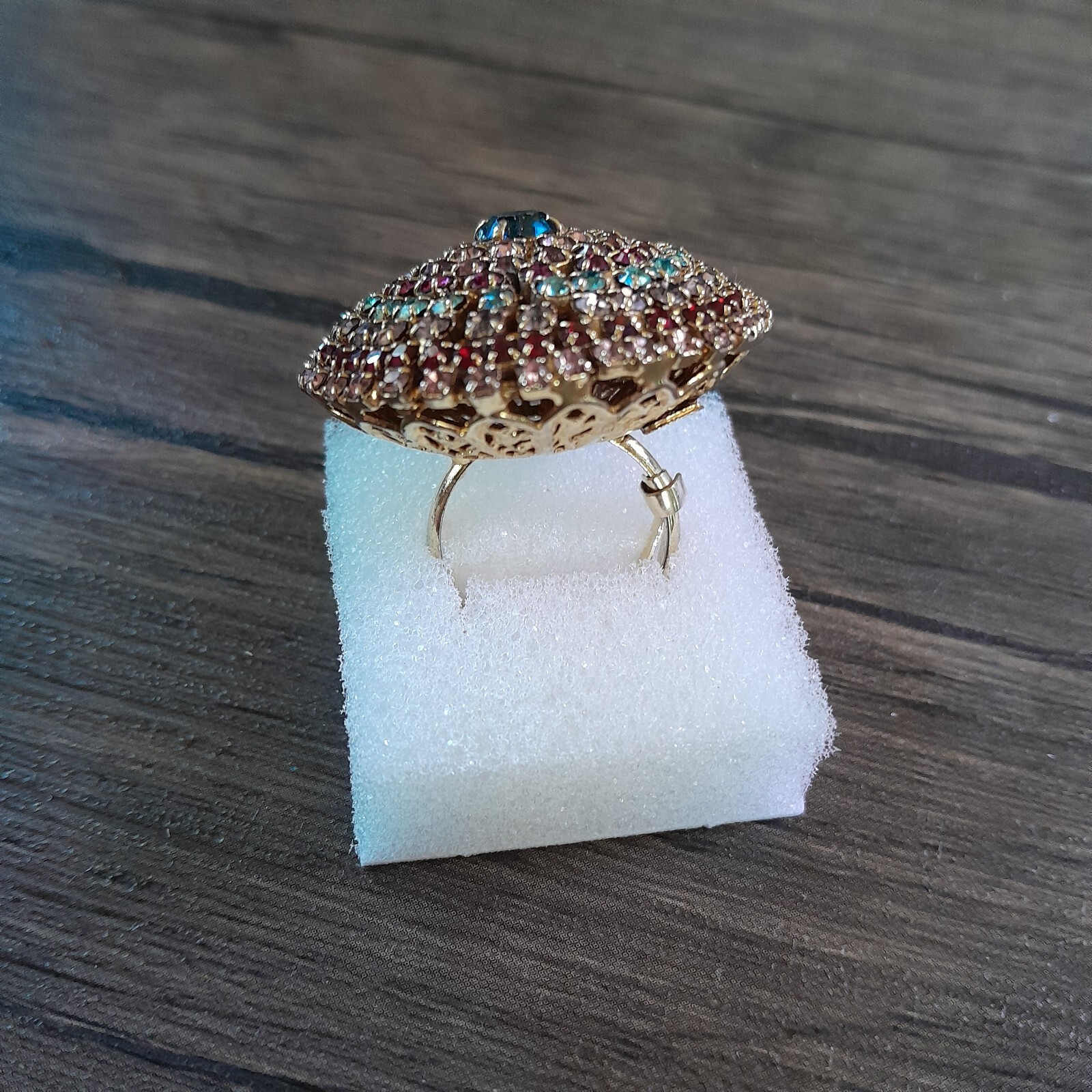 Erickson Beamon Ring sz 7 - image 4