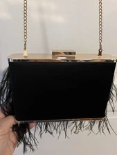 Olga Berg elegant black feather bag/clutch