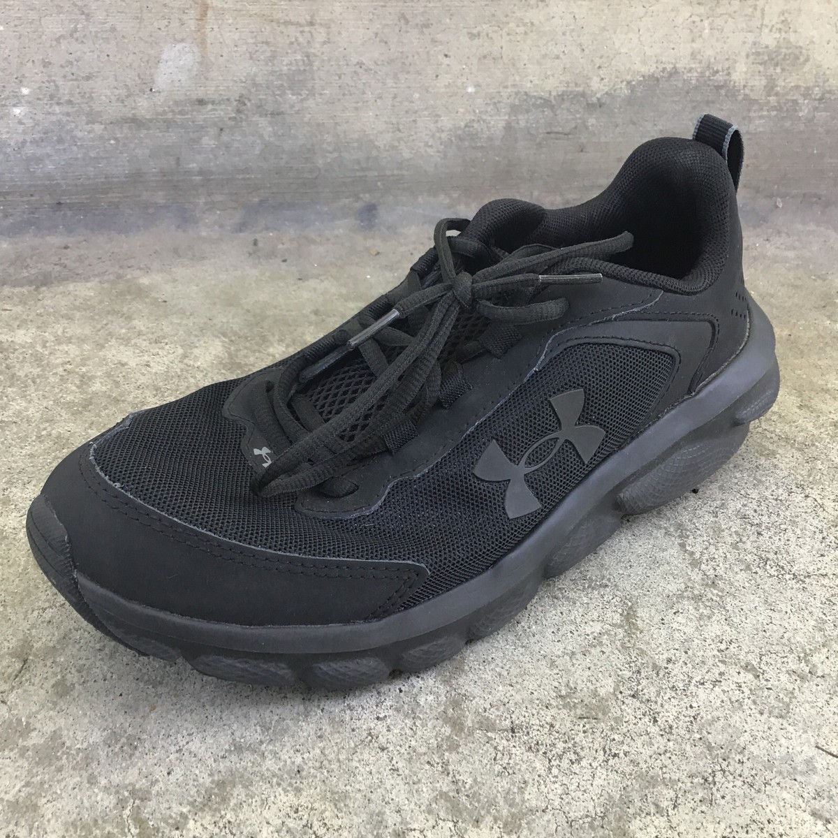 Under Armour Youth Size 7Y Assert 9 3024633-002 Black 