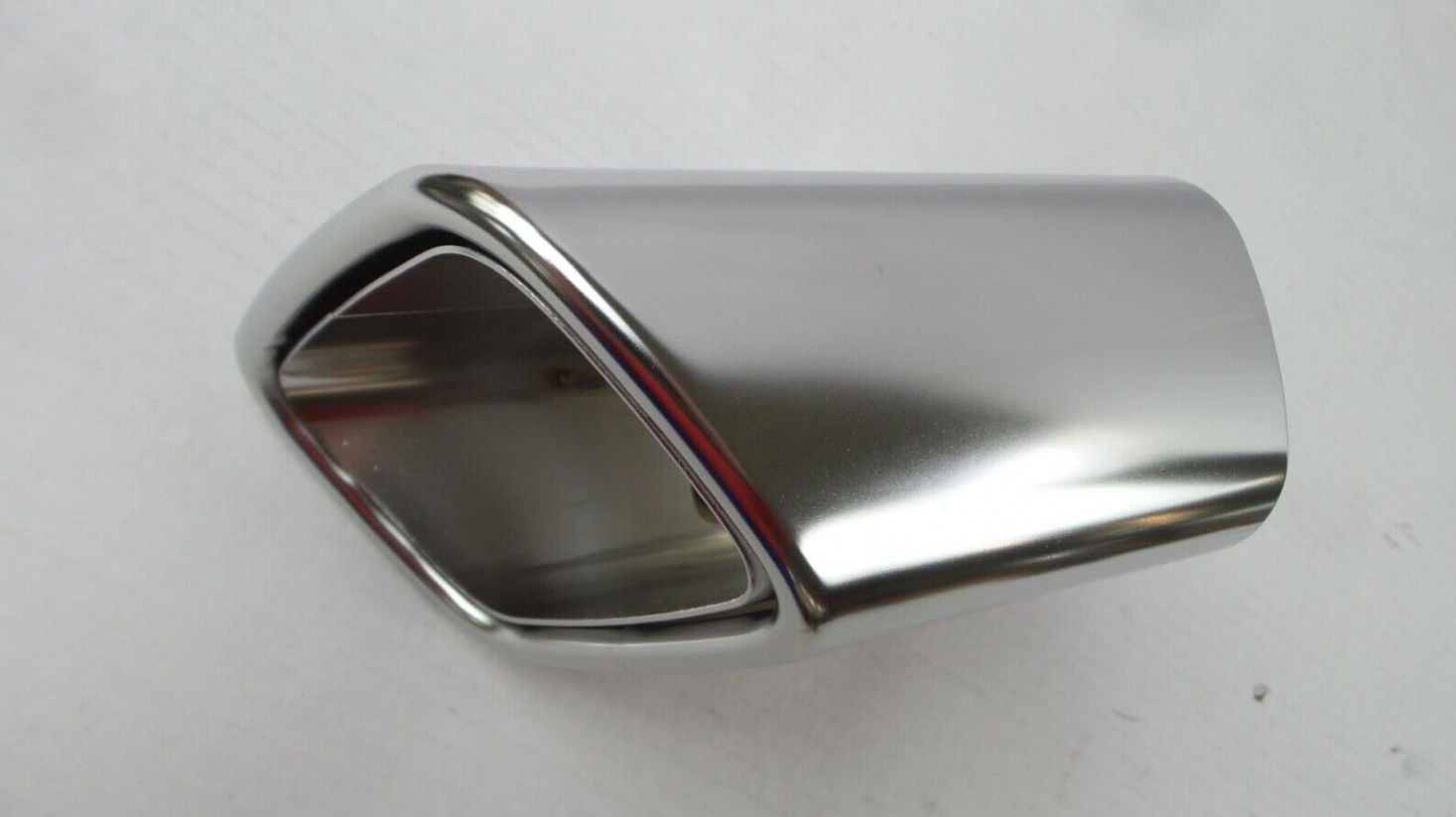 MERCEDES-BENZ GLK X204 Right Exhaust Tail Pipe Trim A2044902927