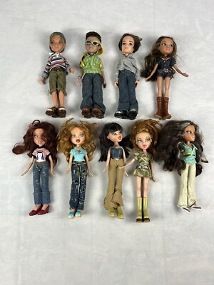 2001-02 Bratz/Boyz Doll Lot Of 9 Plus Clothes/Shoes MGA Entertainment