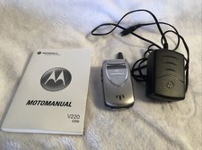 Motorola V220 Flip Phone.  Cingular/ATT AT T GSM 850/1800/1900 EXCELLENT 