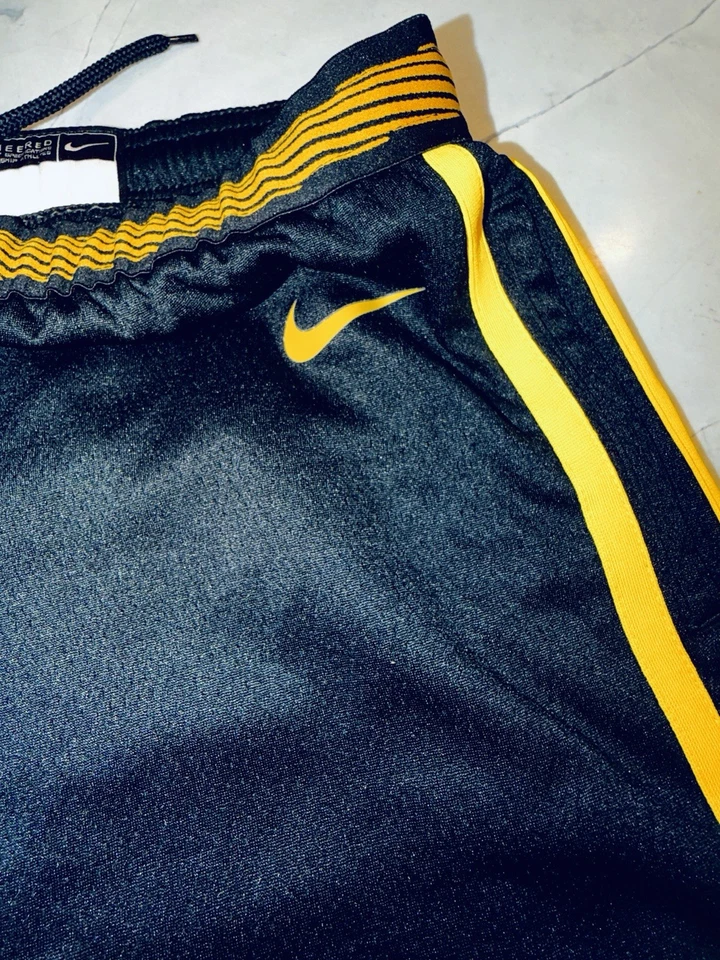 耐克男式金州勇士队 2023/24 城市版 Swingman 短裤 LY 14-16 — 第 4/4 张图片