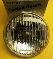 Wagner 4675 Sealed Beam Lamp Bulb Light