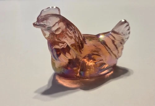 FENTON IRIDESCENT PINK  MINIATURE CHICKEN HEN  FIGURINE