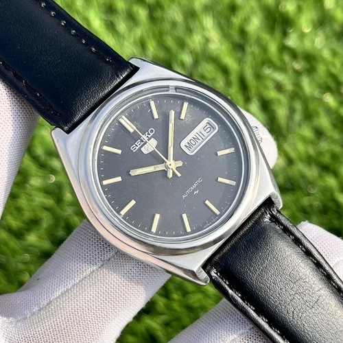 Vintage Seiko 5 Black Dial Automatic Dress Formal Japan Made Men Watch Cal-7009