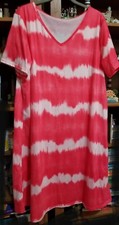 Women's Red & White Abstract V-neck Wrinkle Resistant Dress Size 3X--Preowned