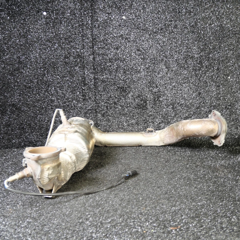 Convertidor catalítico delantero MERCEDES CLASE A CLA GLA A2474907100 2014 2025 71 K OEM Foto 2 de 4