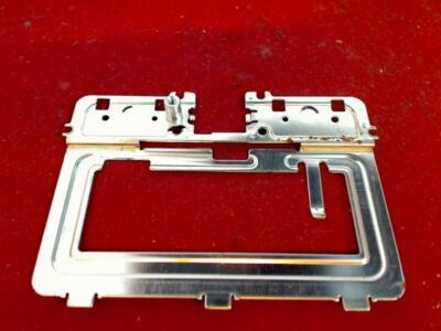 Touchpad Gehäuse Halterung Befestigung HP Compaq 6730b (2)