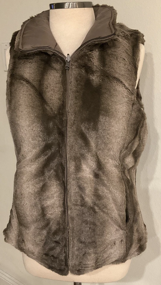 KC Collections Faux Fur Zip Front Reversible Vest Polyester Brown Size M - Image 3 of 4