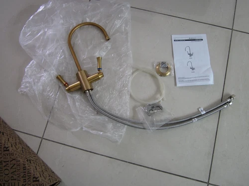 Rubinet 8FCS3 Hot/Cold Water Dispensing Faucet (Classic)