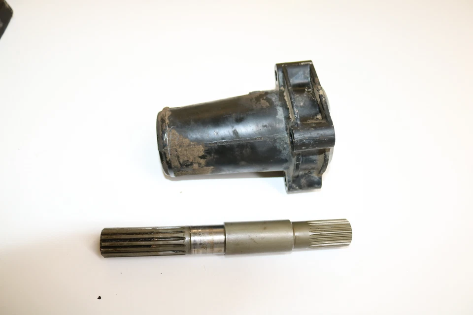 Arctic Cat 400 2001 manual 4x4 trasero diferencial eje de salida y carcasa Foto 3 de 4