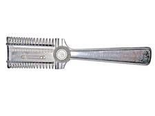 Vintage Playtex Park Stainless Steel Adjustable Hair Cutter 7 1/8" Long, USA