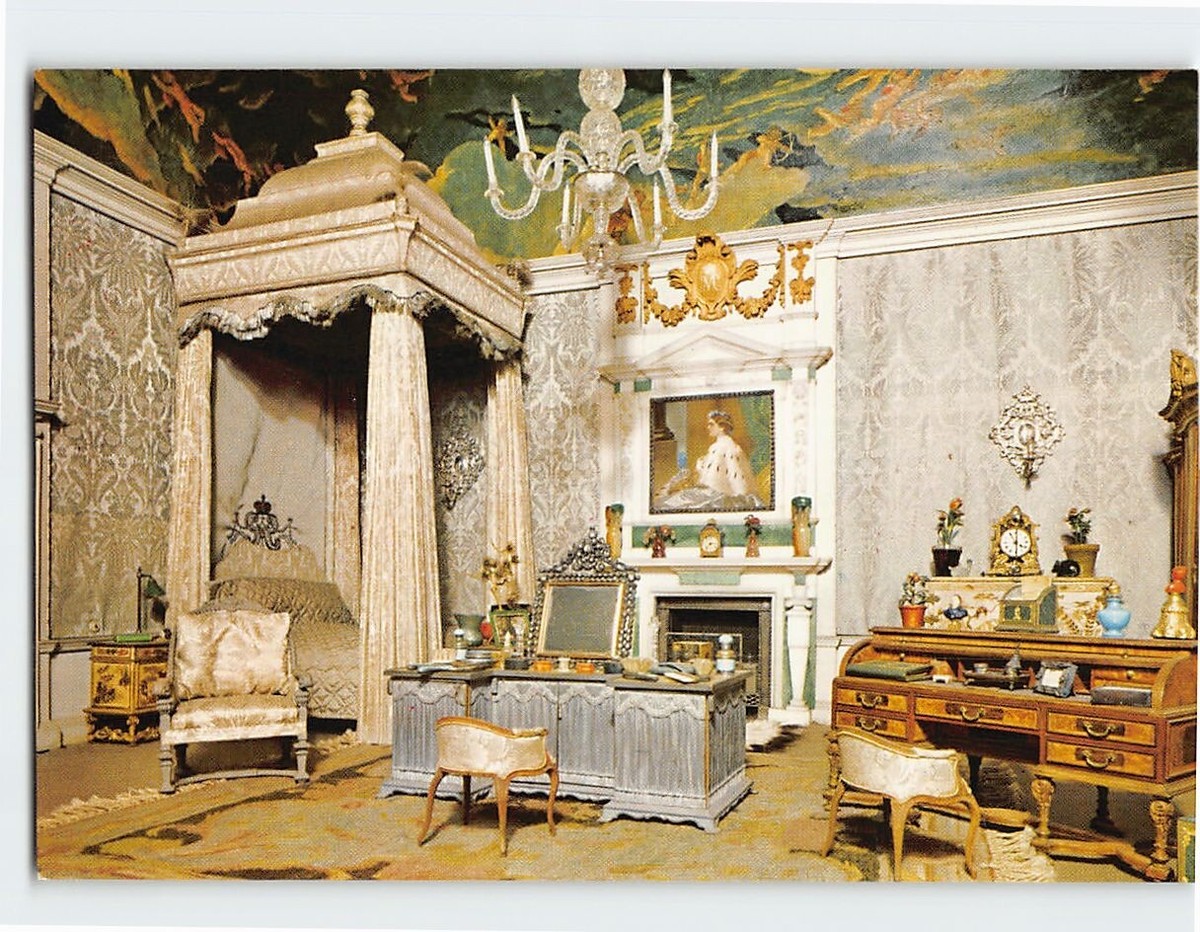 【洋書】THE QUEEN'S DOLLS' HOUSE POSTCARDS Postcard Queen's Bedroom At The Queen Mary's Dolls' house