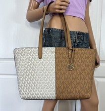 Michael Kors Jet Set Travel Medium Zip Top Tote Deer Multi Vanilla MK Signature