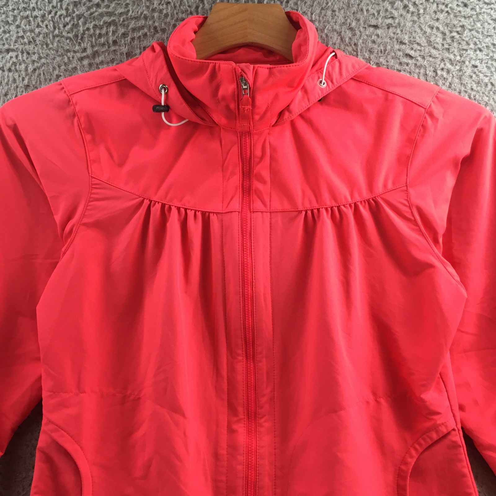 SACAI X NIKE Giacca a vento Nike Golf full zip donna M corallo manica lunga con cappuccio tasca