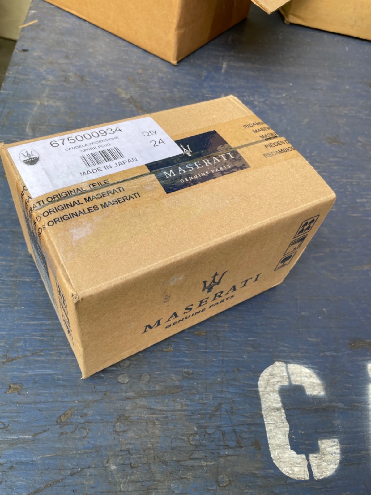 Maserati OEM 675000934 Spark plug 24 count