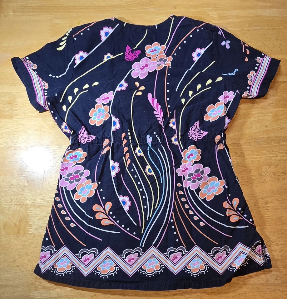 Koi Black w/Pink Box Neck Scrub Top, SMALL, $5 ship, Each add. item $1 ship - Image 2 of 3