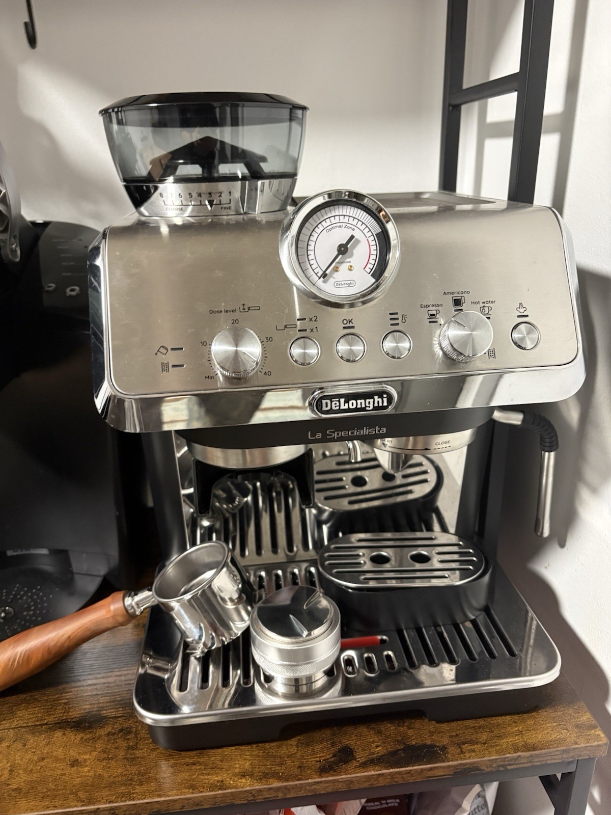 De'Longhi La Specialista Arte EC9155.MB Espresso Machine - Black Metal