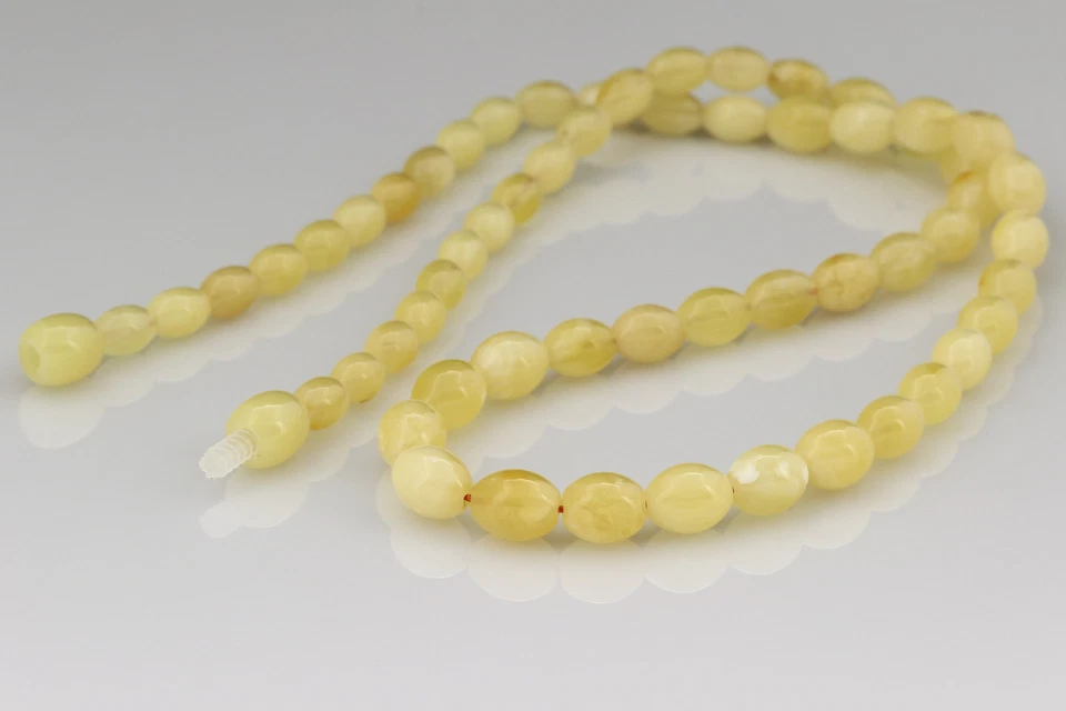 White Butter Olive Beads Genuine BALTIC AMBER Necklace 9.4g n151005-1 - Image 3 of 3