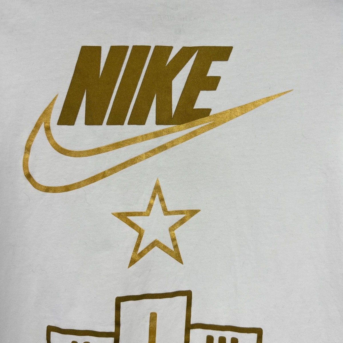 Nike graphic t-shirt Small mens white gold metallic tee | eBay Nike graphic t-shirt Small mens white gold metallic tee | eBay