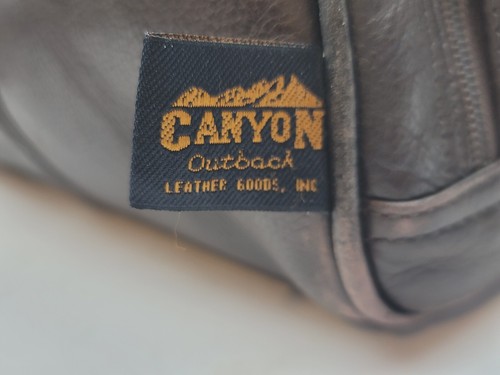 Canyon Outback Brown Leather 24" Duffel Bag Designed For FOOD CITY - Picture 5 of 24