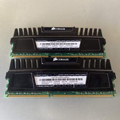 2x4GB Corsair Vengeance DDR3 PC3-12800U 1600MHz CL10 RAM Memory LOT