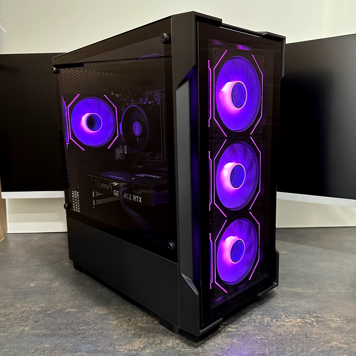 Fast Gaming PC / AMD Ryzen 7 5700X / 1TB SSD / 32GB DDR4 / RTX