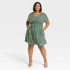 AVA & VIV SIZE 1X GREEN PLAID TWIST FRONT ROLLED SHORT SLEEVE FLARE DRESS