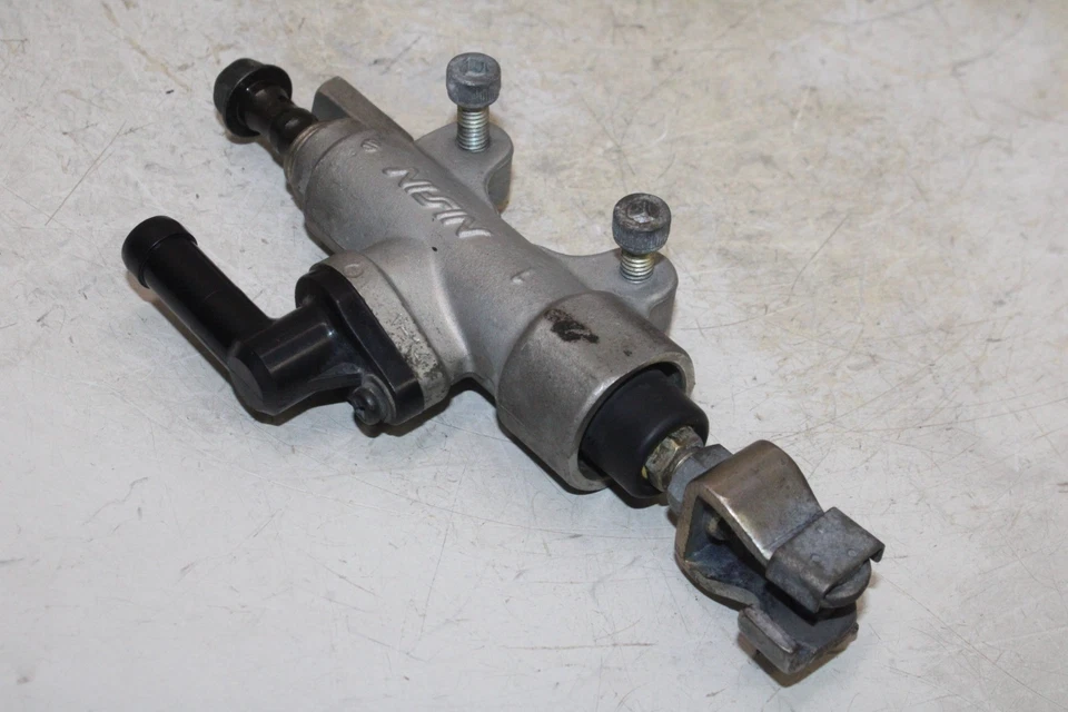 99-03 CILINDRO MAESTRO FRENO TRASERO HONDA CBR1100XX OEM Foto 4 de 4