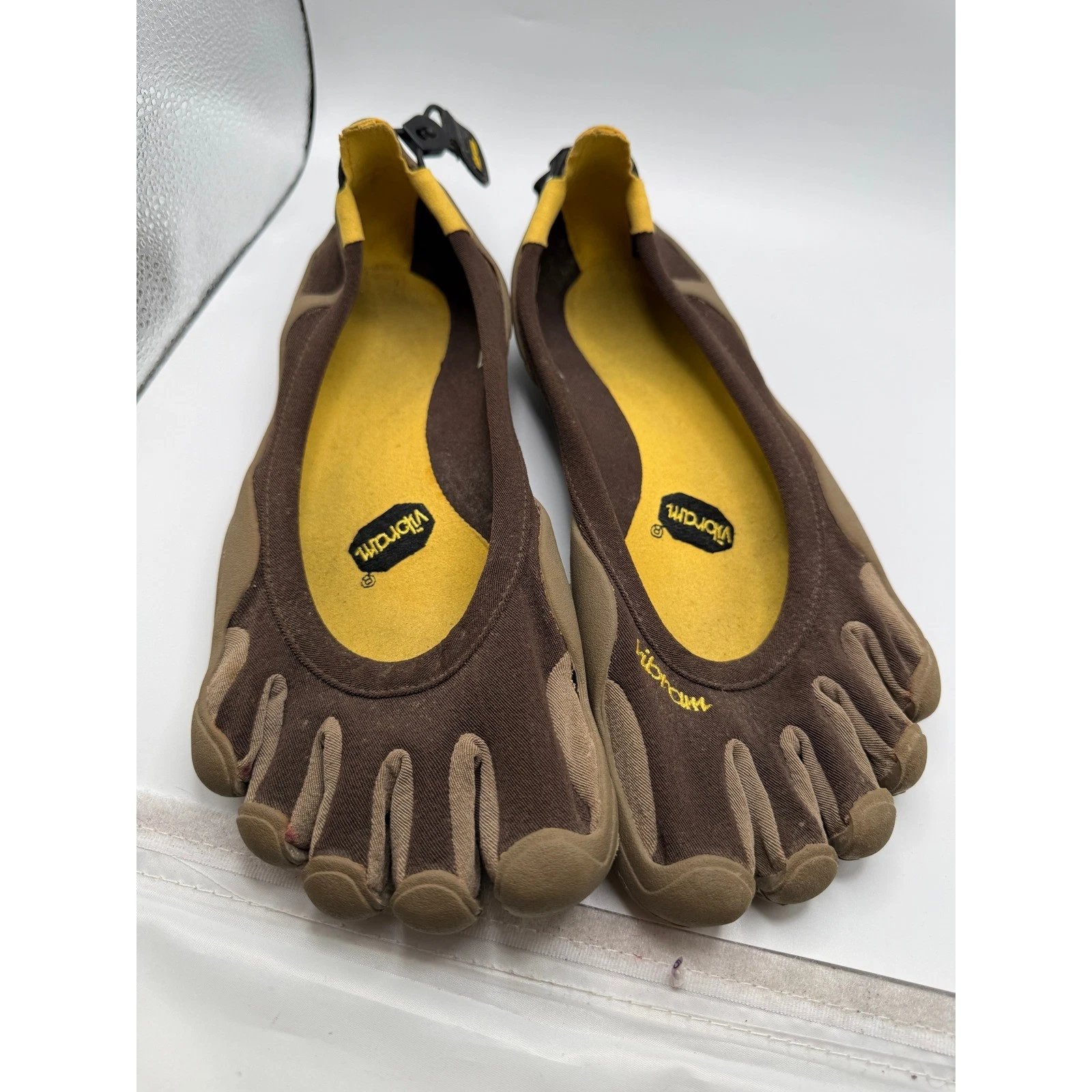Vibram FiveFingers KSO Barefoot Minimalist Toe Shoes Mens 41. US Size 8.5 - 9