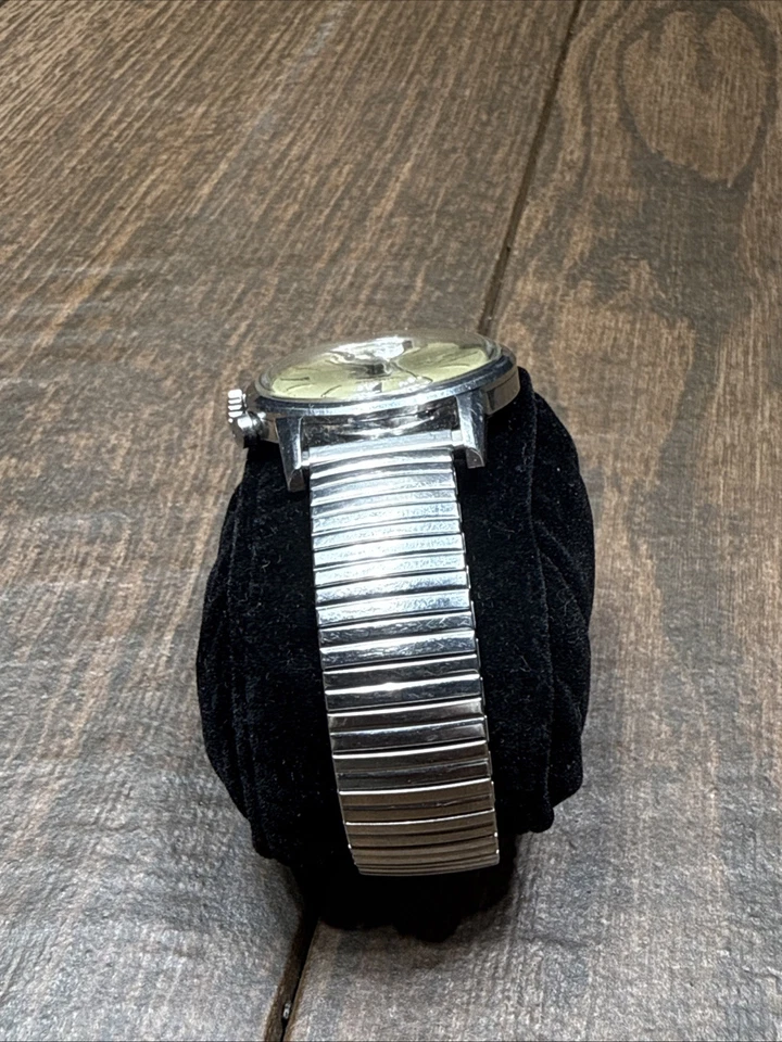 RELOJ DE CRICKET VULCAÍNA VINTAGE 17 JOYAS 1392 HECHO EN SUIZA  Foto 4 de 4