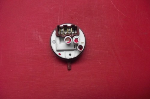 Waschmaschine HOTPOINT WT960P DRUCKSCHALTER