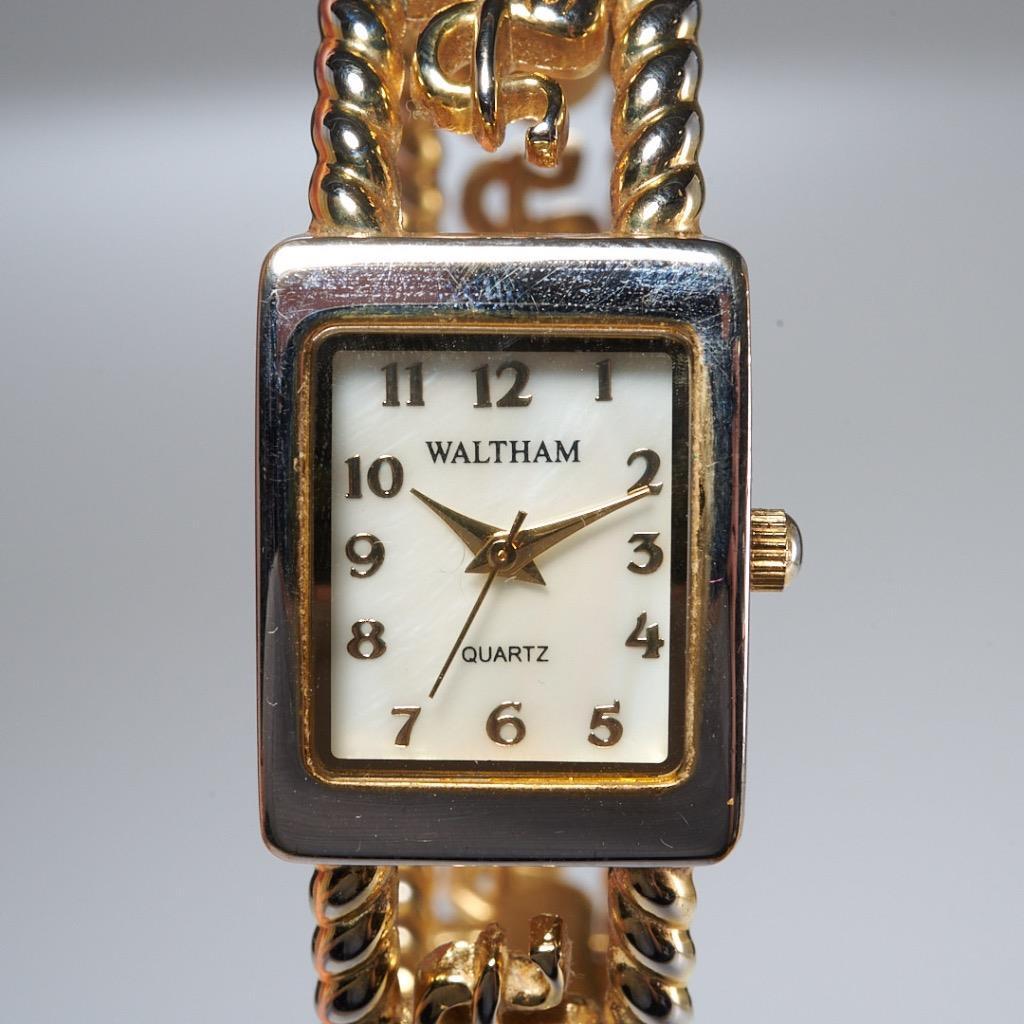 Vintage Waltham Gold Tone Mother of Pearl Elephant Design Cuff