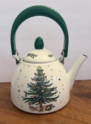 Nikko Christmas Tea Kettle 1.5 Qt Porcelain Enamel Holiday