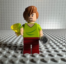 LEGO SCOOBY DOO -- SHAGGY ROGERS MINIFIGURE WITH FLASHLIGHT & JEWEL 75902 75904