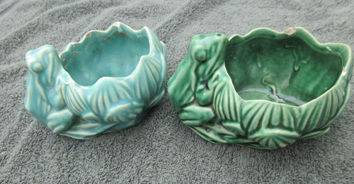 Lot of 2 Unmarked Vintage McCoy Frog & Lotus Leaves Ceramic Planters