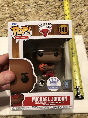 Funko Pop! NBA Chicago Bulls Michael Jordan Basketball #149 New in Box Funko Exc