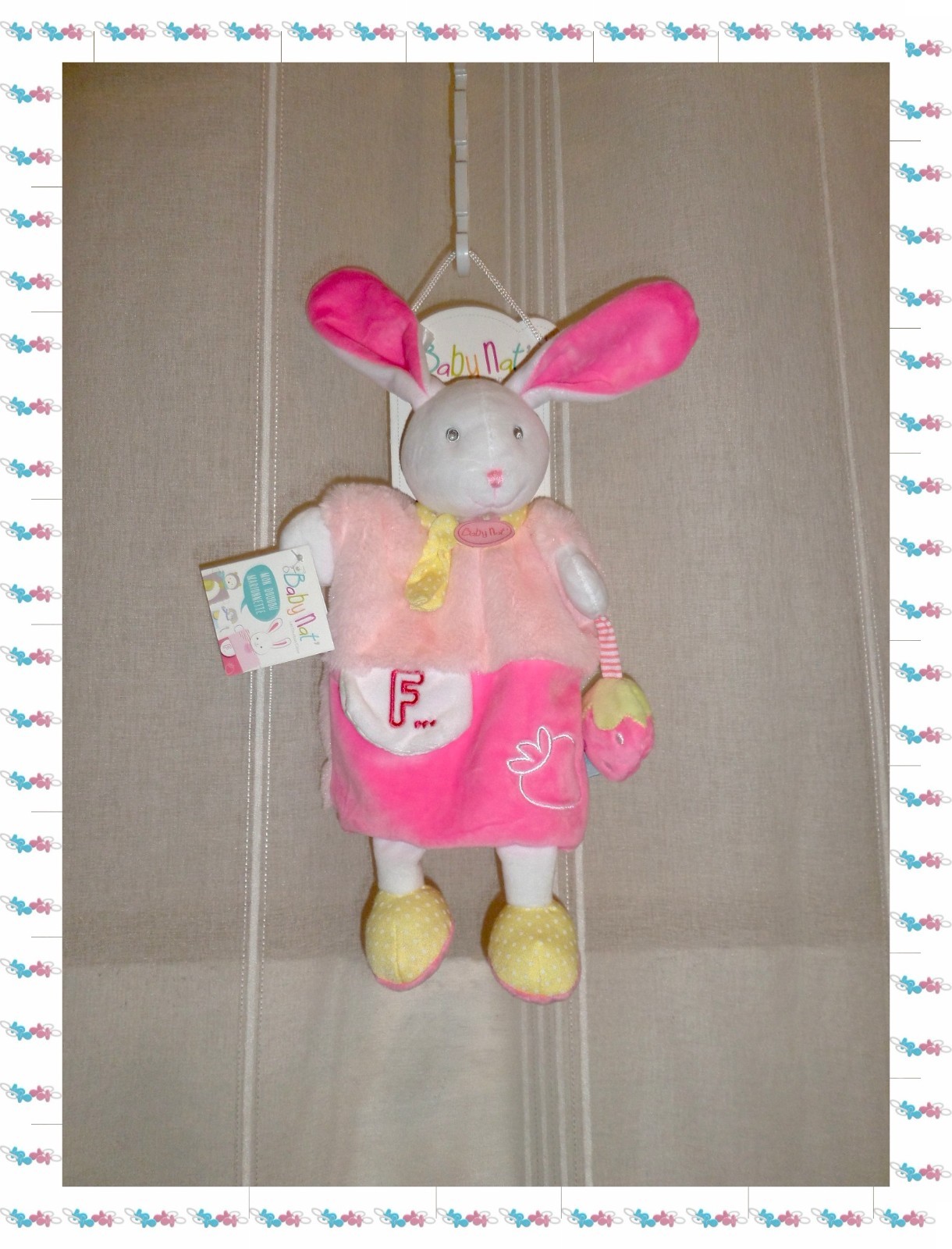Doudou lapin Baby Nat rose un complice de tendresse pour nouveau-né