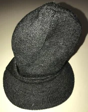 womens dark gray KNIT WINTER HAT hard brim front ONE SIZE FITS MOST stretch NICE