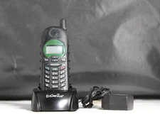 Engenius Durafon Pro w/ 2 Batteries, Desktop AC Charger & Cord