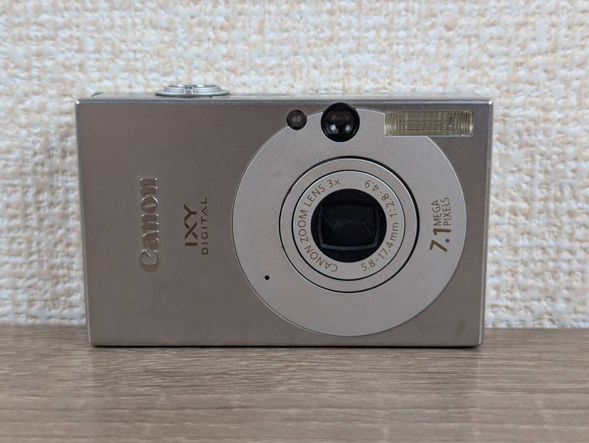 CANON PowerShot SD1000 DIGITAL ELPH camera IXUS 70 IXY 10 Silver w