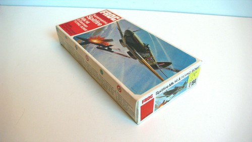 FROG KIT ANCIEN SUPERMARINE SPITFIRE ANNÉES 70 1/72è SANS LA FLYING BOMBE - Picture 3 of 4