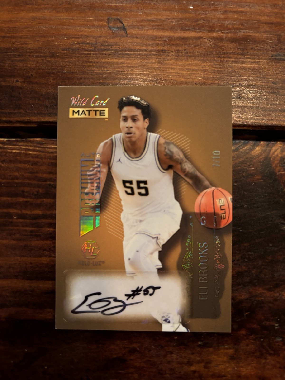 Eli Brooks AUTO /10 - 2022 Wild Card Matte Holo Lux - Michigan Wolverines