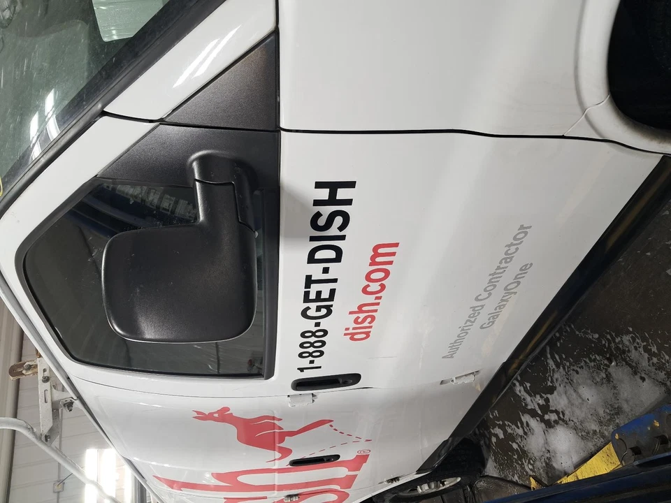 Used Front Right Door Assembly Front fits: 2015 Chevrolet Express 2500 van R. el - Image 2 of 4