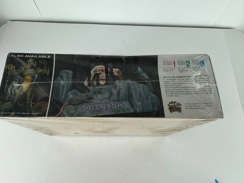 Monogram Phantom of The Opera Model Kit 1:8 Sealed Universal Studios Monsters - Image 2 of 4