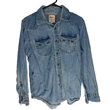 Vintage Levis Denim Western Shirt Pearl Snap Sawtooth R Tab, Mens Size Medium