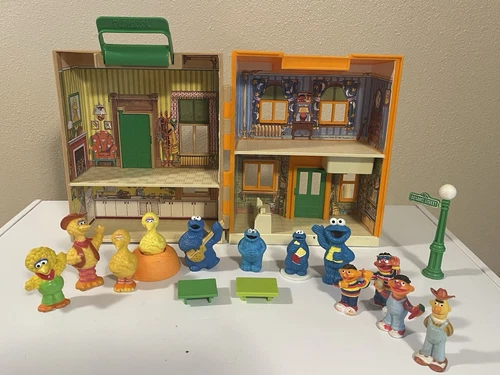 Vintage Fisher Price Sesame Street Hoopers Store Playset